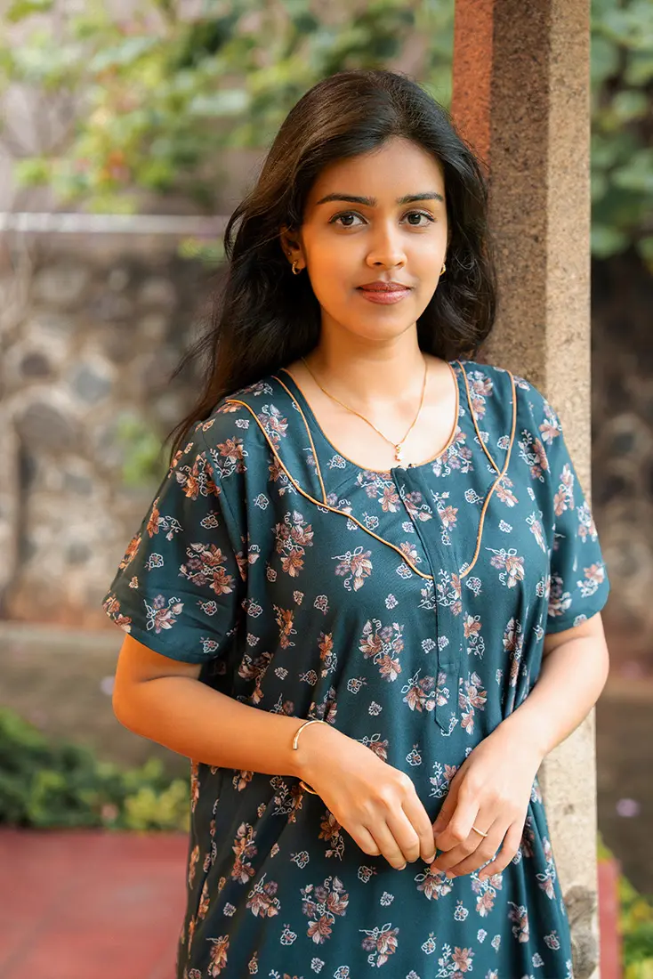                                                              NB Printed  Bottle Green Alpine Nighty                                                         