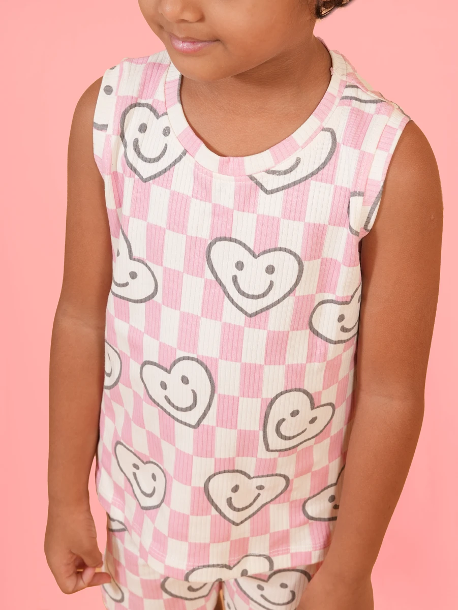 Cute checks. Happy hearts!